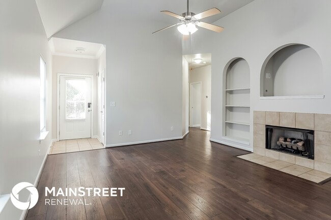 Photo - 4503 Rosser Loop Dr