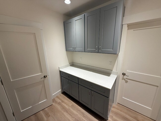 Photo - 849 Spring St Unit C4