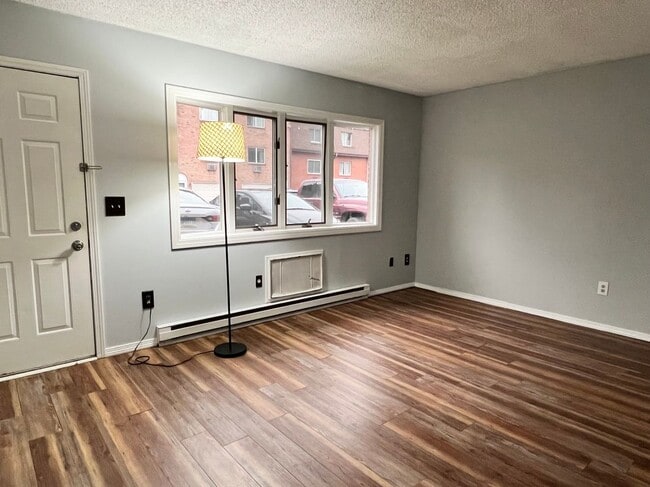 Photo - 909 Hamilton Ave Unidad 6