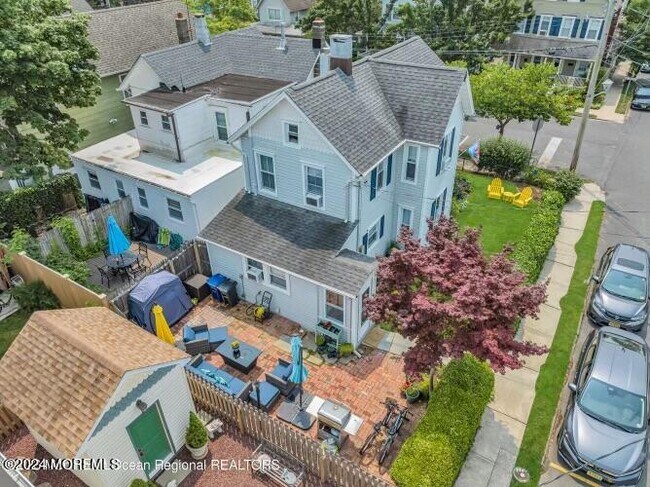 Photo - 113 Webb Ave