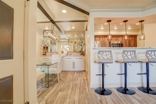 Photo - 555 E Silverado Ranch Blvd Unidad 2110