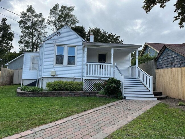 Building Photo - 303 Nassau Rd Rental
