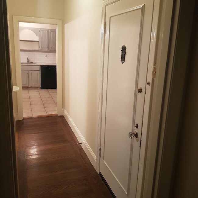 Photo - 1906 Green St