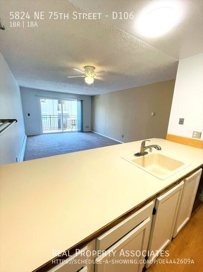 Photo - 5824 NE 75th St Apartment Unit D106