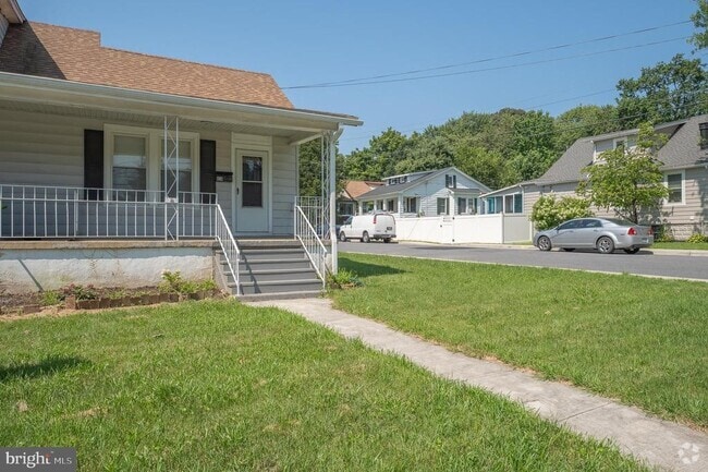 Building Photo - 414 N Broadview Blvd Rental