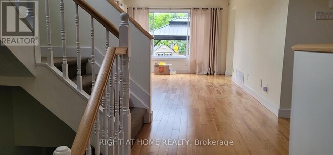 Photo - 7 Covington Pl