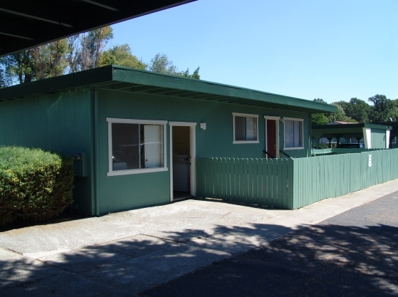 Creekside Village Apartments - Creekside Village Apartments