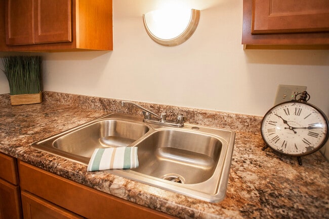 Arbor Glen Apartments