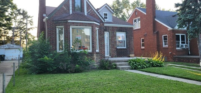 Building Photo - Freeland Rental