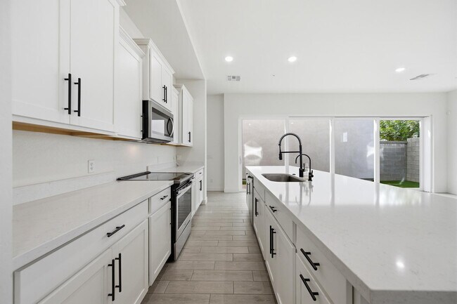 Photo - 2452 E Lovebird Ln