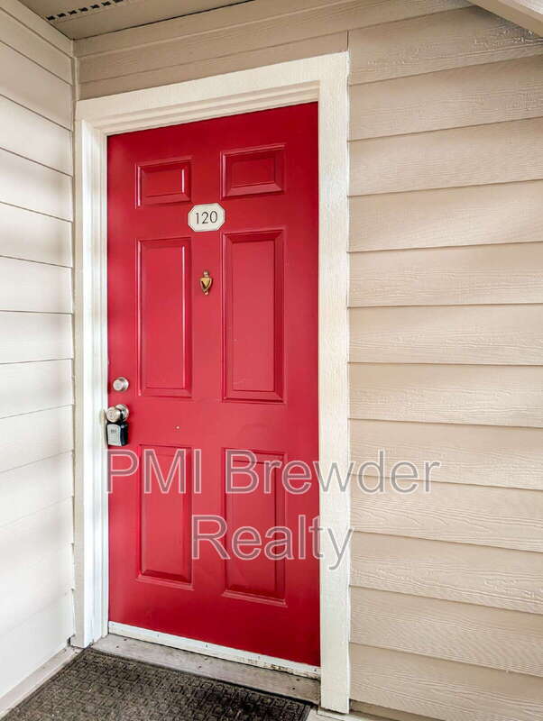 Photo - 19851 25th Ave NE Unidad 120