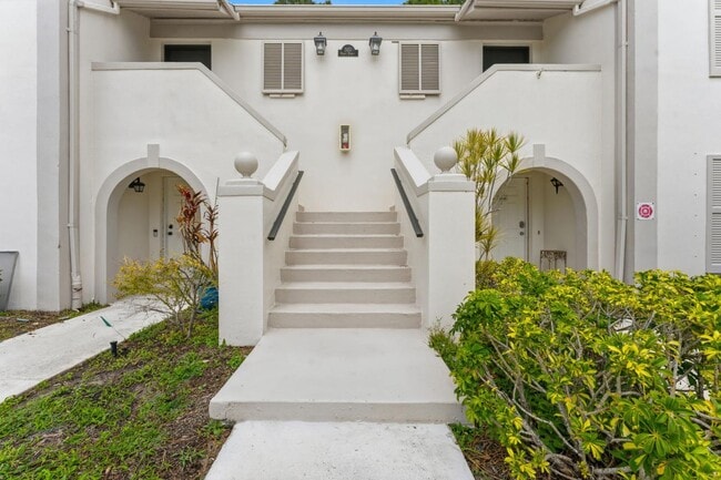 Photo - 2431 Heron Terrace