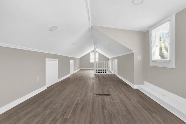 Photo - 1059 Lawrence Dr