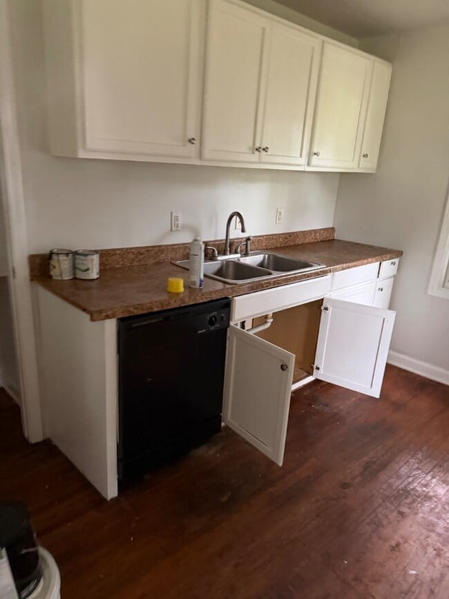 Photo - 4221 SE 46th St