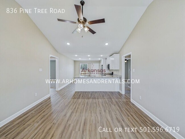 Photo - 836 Pine Tree Rd