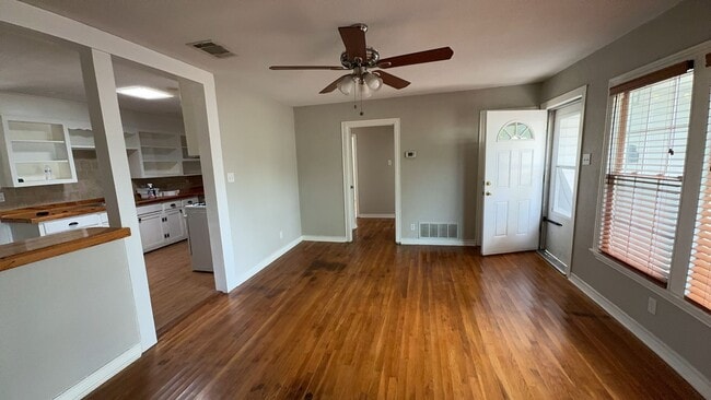 Photo - 1207 Redondo Dr