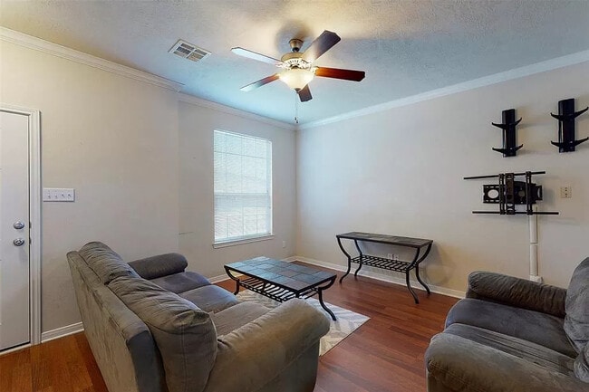 Photo - 908 Eagle Ave