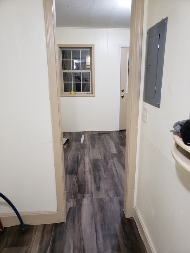 Photo - 124 E Cherry St