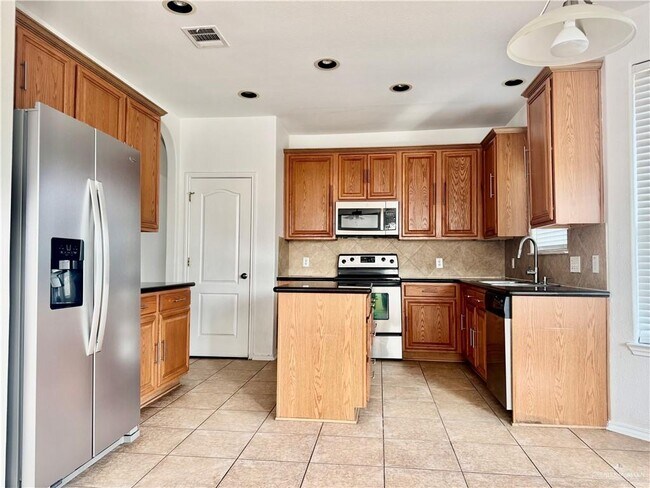 5117 Jasmine Ct