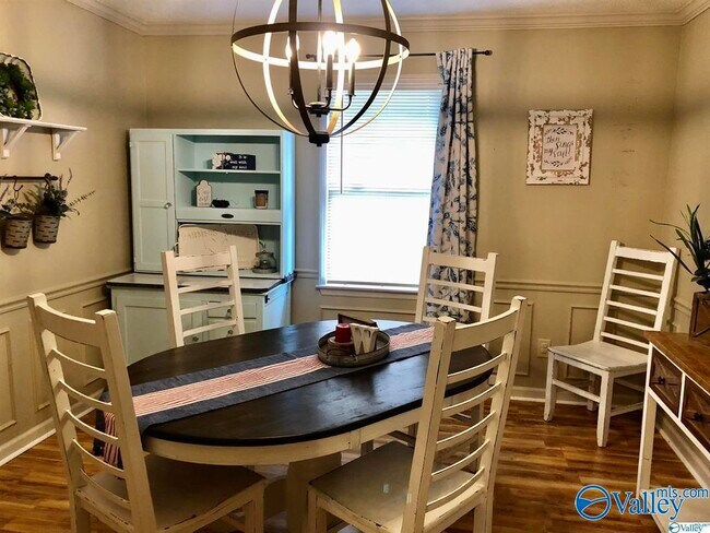 Photo - 348 Ariel Dr