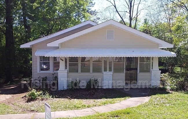 Photo - 607 12th Ave House