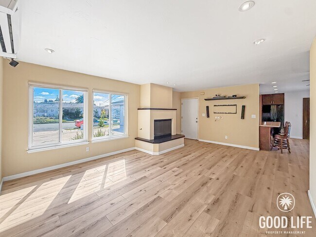 Photo - Beautiful 4Bd/2Ba Located in UTC!