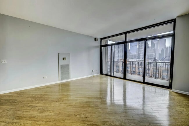Photo - 435 W Erie St Unit 1105