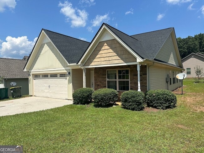 Photo - 561 Highland Pointe Dr