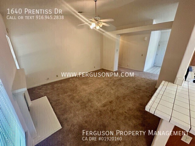 Photo - 1640 Prentiss Dr