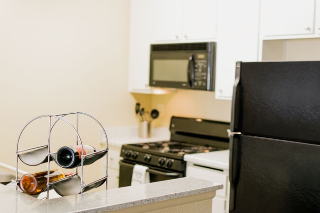 Photo - Monarch Terrace Apartments