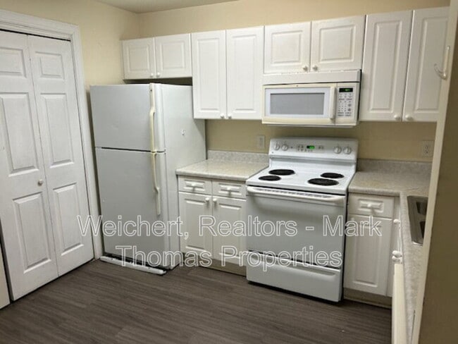 Photo - 929 Morreene Rd Unit Apt D23