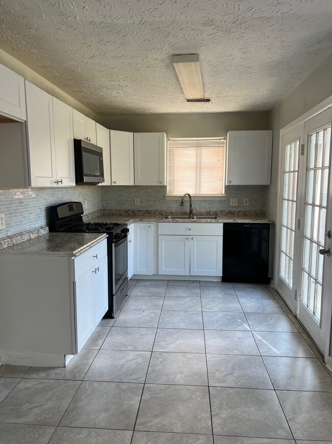 Photo - 18506 Andalusian Dr