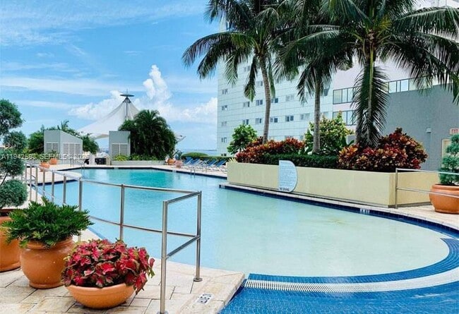 Photo - 253 NE 2nd St Unit 3308