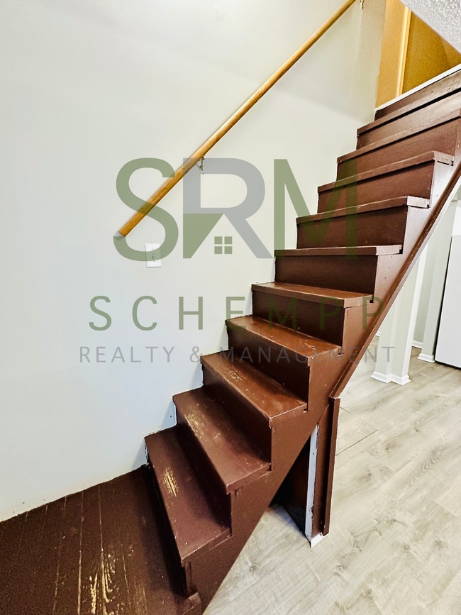 Photo - 913 Euclid Ave