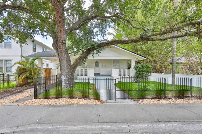Photo - 902 W Columbus Dr
