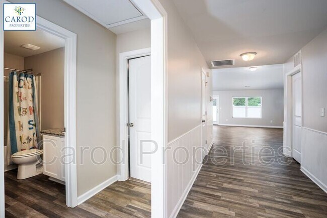 1229 Amberlight Circle