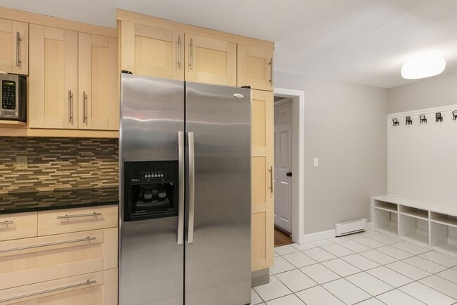 Photo - 159 Bedford St