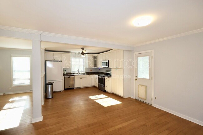 Photo - 10307 Redbridge Rd