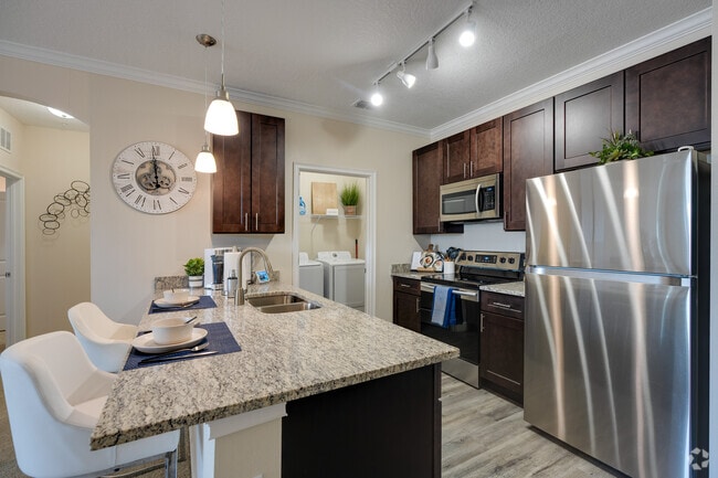 1BR - 1BA