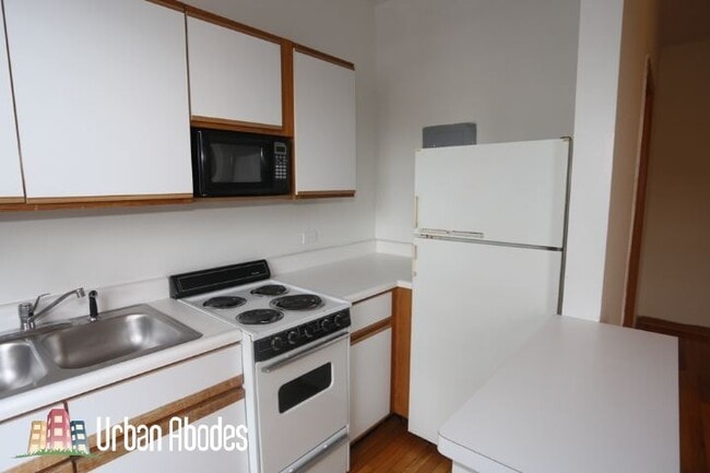 Photo - 645 W Barry Ave Unit J02W