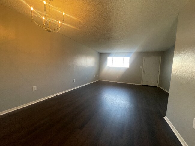 Photo - 356 Apartment Ct Dr Unidad 2x2