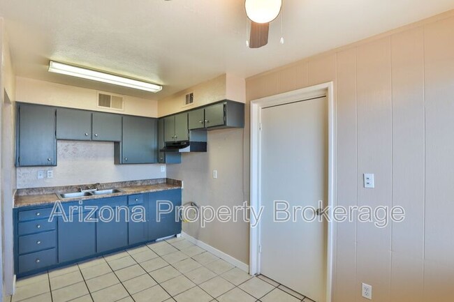 Photo - 2237 W Cortez Ave