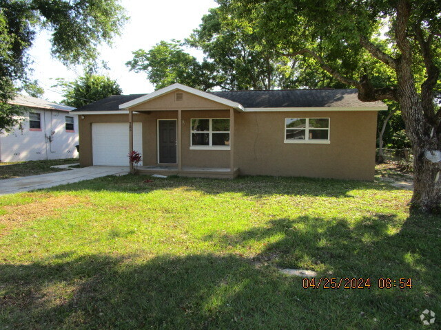 Building Photo - 723 Berkshire Rd Rental