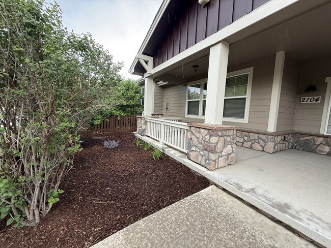 Photo - 2104 Nancy Gray Ave