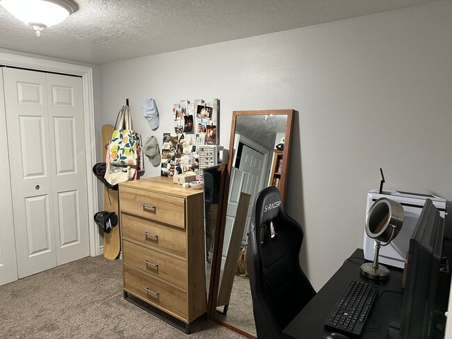 Photo - 1030 W 1230 N