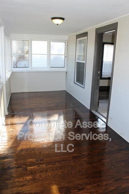 Photo - 6752 Woodmar Ave