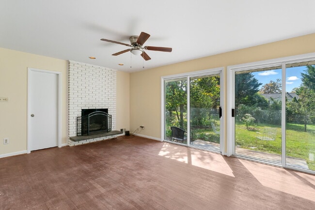 Photo - Affordable, Spacious AND Convenient Walk t...