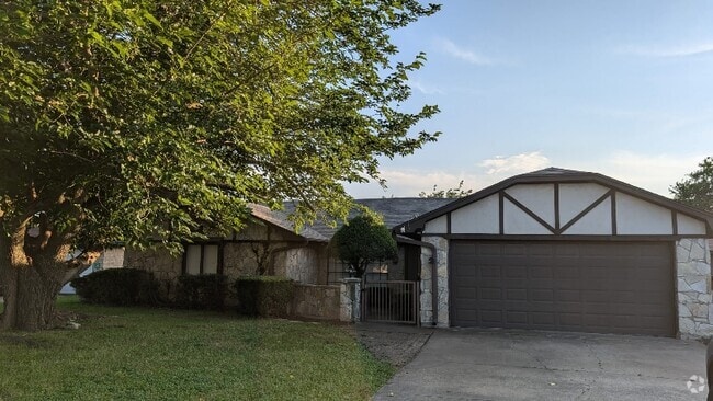 Building Photo - 9821 Bancroft Dr Rental