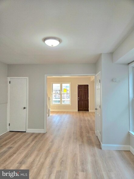 Photo - 1235 Maple St