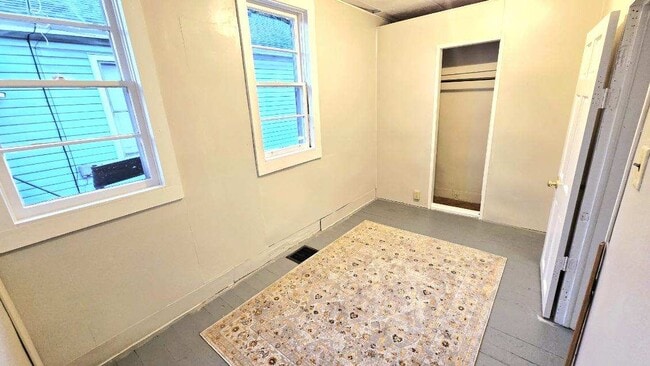 Photo - 231 E 12th St